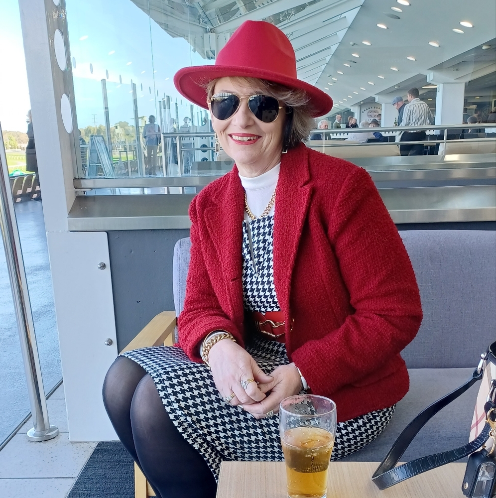 Meet your Posher, Mandi